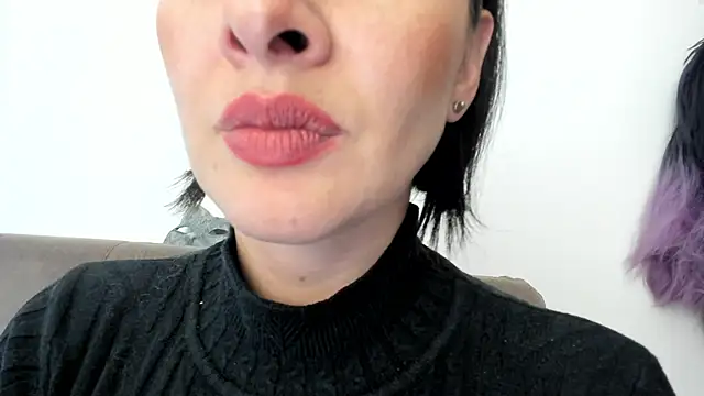 queen fetish online show from January 2025 07:53:01 PM