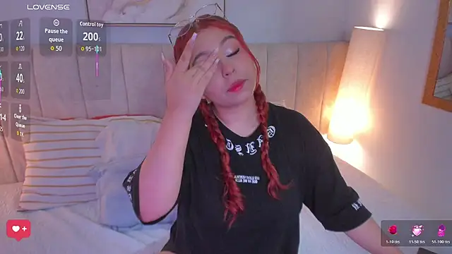 Atenea cuteee online show from February 2026 02:16:01 AM