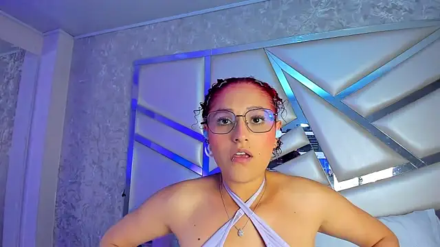 Miia002 online show from February 2026 12:05:02 AM