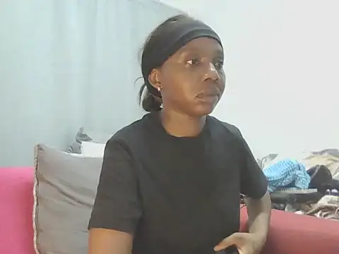 Snapshot of Sexxybella27 chatting on April 2026 07:47:01 PM Sexxybella27 online show from April 2026 07:47:01 PM