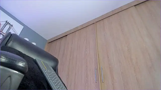 Bambi gurl online show from February 2026 02:16:01 AM