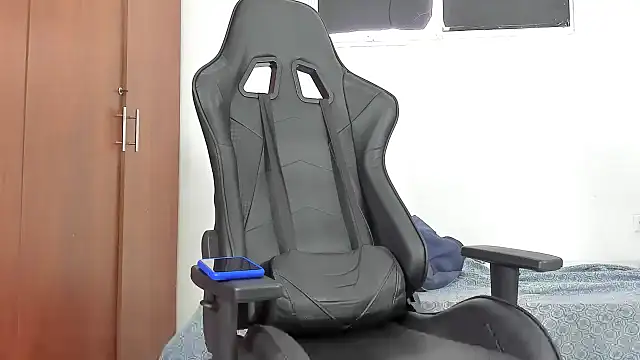 joris vo online show from December 2024 04:15:02 PM