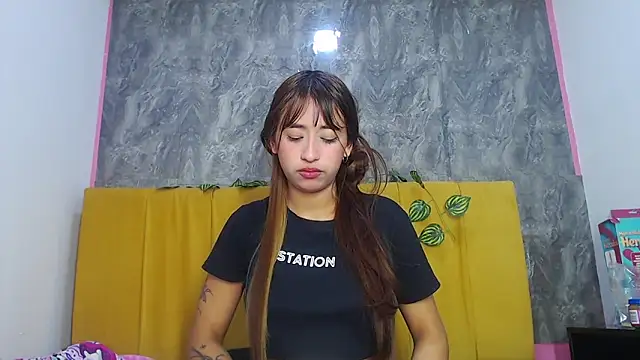 angelicatorrecm101 online show from March 2025 09:42:02 PM