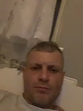 Snapshot of Arthur2288@xh chatting on February 2026 07:54:02 PM Arthur2288xh online show from February 2026 07:54:02 PM