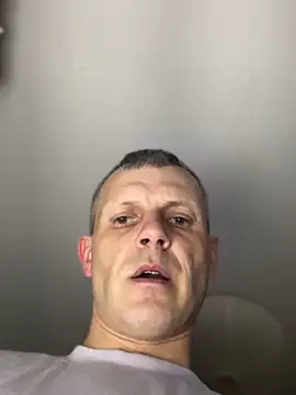 Arthur2288xh online show from April 2026 11:13:02 PM