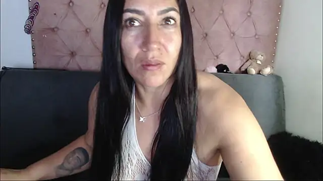 Snapshot of missbella1 chatting on July 2026 08:23:02 PM missbella1 online show from July 2026 08:23:02 PM