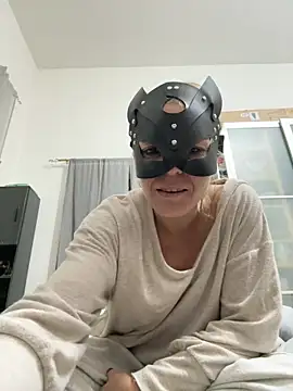 LadyScarlett-xk online show from December 2024 08:04:02 PM