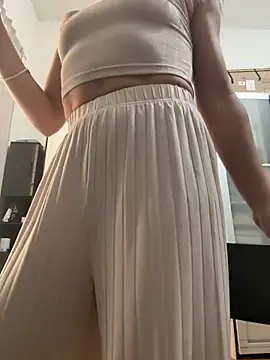 LadyScarlett-xk online show from March 2025 12:25:02 PM