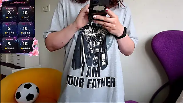 Snapshot of vaders_daughter chatting on July 2026 06:07:01 AM vaders daughter online show from July 2026 06:07:01 AM