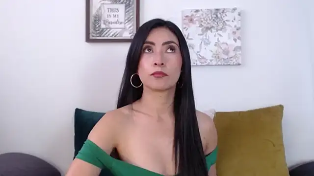 Snapshot of JainaRogers chatting on June 2026 04:38:01 PM JainaRogers online show from June 2026 04:38:01 PM