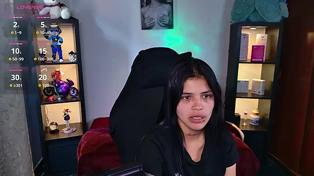 Snapshot of Alaia_Asuka chatting on July 2026 06:23:02 PM Alaia Asuka online show from July 2026 06:23:02 PM