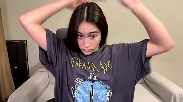 AliceKolltt online show from March 2026 09:32:02 PM