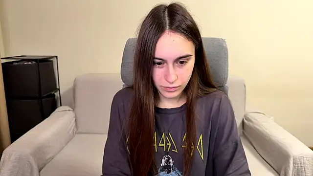 AliceKolltt online show from March 2026 07:36:02 PM