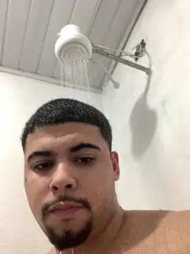 Casal Safado  online show from October 2025 11:15:01 PM