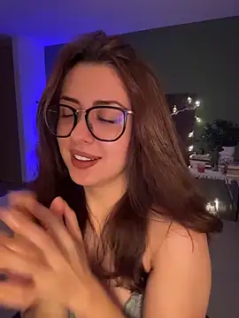 EmaSaenz online show from June 2026 02:53:01 AM