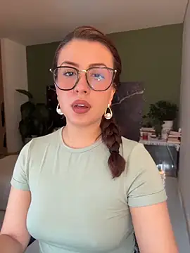 EmaSaenz online show from June 2026 09:57:02 PM