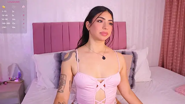 Snapshot of kath_rosee1 chatting on April 2026 07:52:01 PM kath rosee1 online show from April 2026 07:52:01 PM