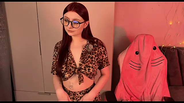 RozieRose online show from October 2025 04:51:02 AM