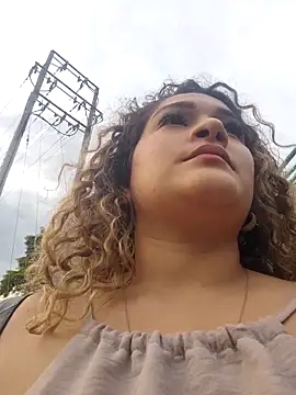 Sara smiiith211 online show from December 2025 10:30:02 PM