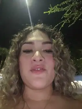Sara smiiith211 online show from May 2026 11:57:02 PM
