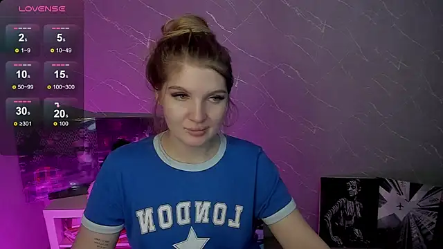 Snapshot of lily_williamss chatting on June 2026 02:53:01 AM lily williamss online show from June 2026 02:53:01 AM
