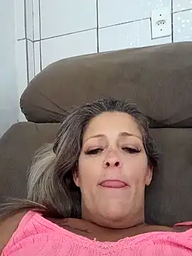 Snapshot of marcialoira chatting on January 2025 03:47:01 PM marcialoira online show from January 2025 03:47:01 PM