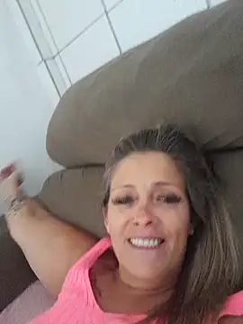 Snapshot of marcialoira chatting on January 2025 08:04:01 PM marcialoira online show from January 2025 08:04:01 PM