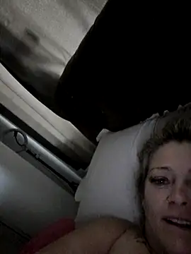 Snapshot of marcialoira chatting on October 2025 11:22:01 AM marcialoira online show from October 2025 11:22:01 AM