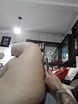 Snapshot of marcialoira chatting on October 2025 11:39:01 PM marcialoira online show from October 2025 11:39:01 PM