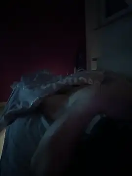 Snapshot of Bennyben8604 chatting on January 2025 04:18:02 AM Bennyben8604 online show from January 2025 04:18:02 AM