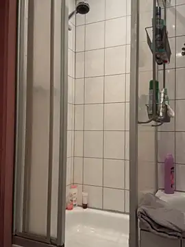 Snapshot of Bennyben8604 chatting on February 2025 08:35:02 PM Bennyben8604 online show from February 2025 08:35:02 PM