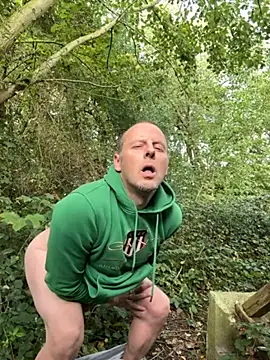 SchwuleHure online show from September 2025 09:03:02 AM