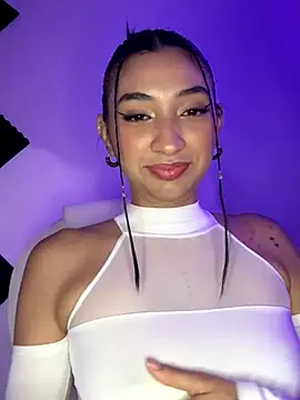 Snapshot of _Aura- chatting on September 2025 11:49:01 PM Aura- online show from September 2025 11:49:01 PM