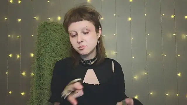 kortny yo online show from January 2025 12:02:01 AM