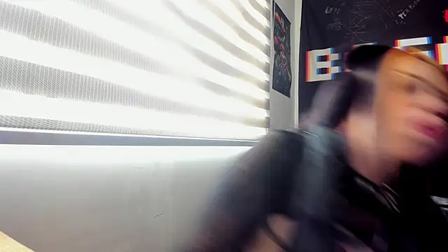 Snapshot of jannaink_ chatting on February 2025 08:27:02 PM jannaink  online show from February 2025 08:27:02 PM