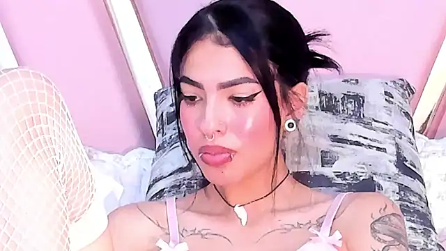 Eva Benely online show from January 2025 09:57:01 AM