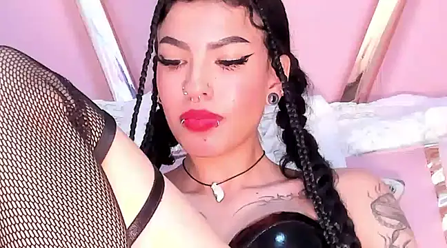 Eva Benely online show from March 2025 09:18:02 AM