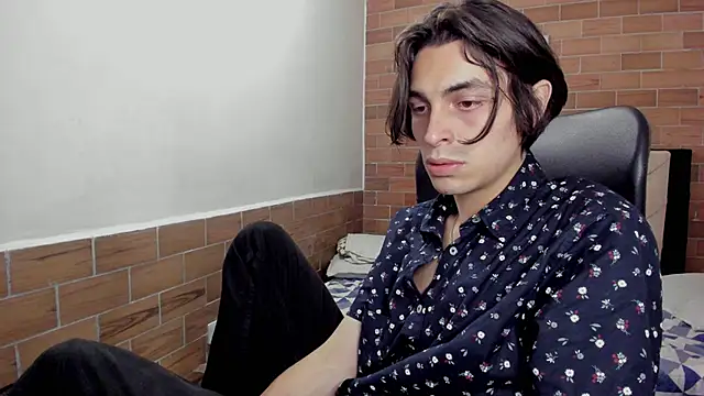 MIKE HUNTER7 online show from January 2025 04:25:02 AM