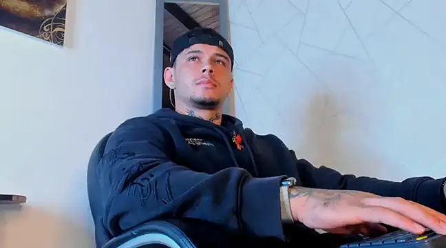 NoahhBrown online show from March 2025 03:12:02 AM