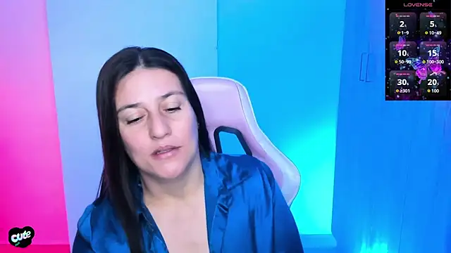 Saskyaa online show from November 2025 01:55:02 AM