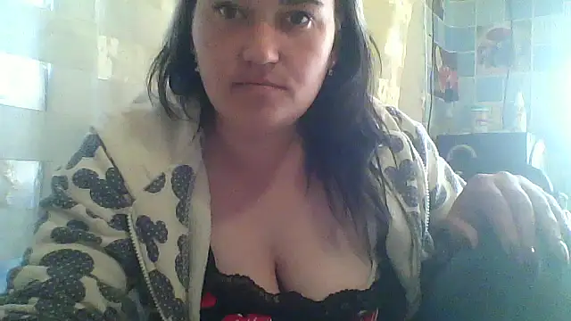 HollyLaBerry online show from May 2026 11:16:02 AM
