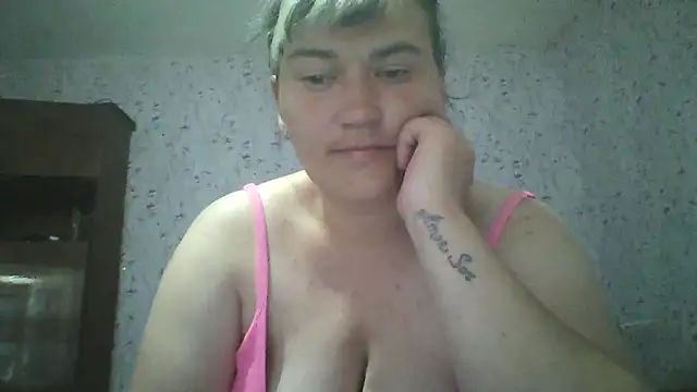 HollyLaBerry online show from June 2026 06:52:01 AM