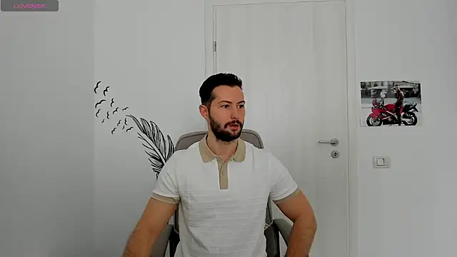 Snapshot of ZackFraser chatting on January 2026 09:44:02 AM ZackFraser online show from January 2026 09:44:02 AM