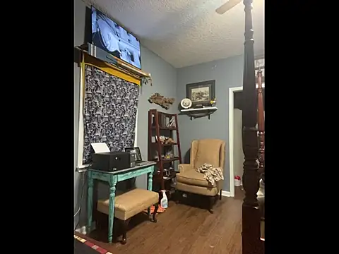 Onesieboy4daddys online show from May 2026 01:43:02 PM