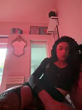 Samia31 online show from April 2026 06:24:02 PM