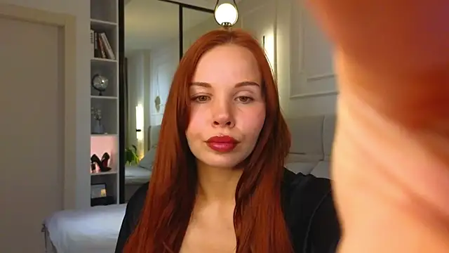 Snapshot of Lina-hill chatting on May 2026 09:47:01 AM Lina-hill online show from May 2026 09:47:01 AM
