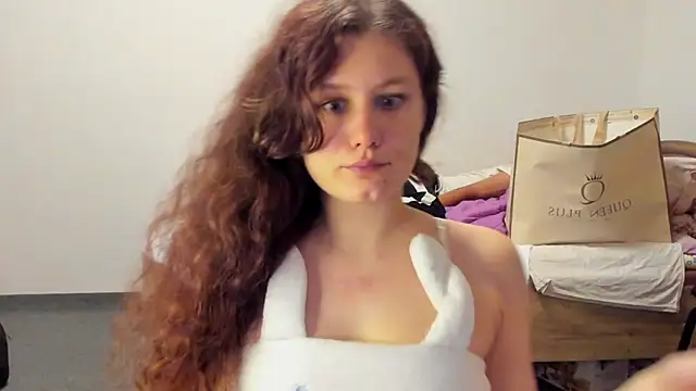 Snapshot of Charlotte_wow chatting on May 2026 10:14:02 PM Charlotte wow online show from May 2026 10:14:02 PM