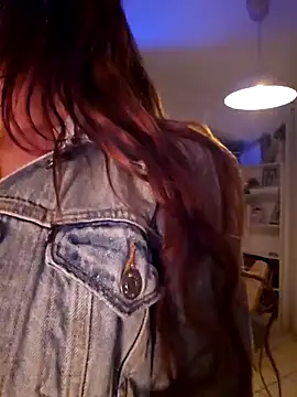 Luna Kitanna online show from December 2024 11:20:02 PM