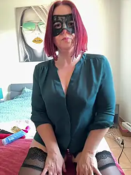 Snapshot of la_petite_prunette69 chatting on April 2026 11:57:01 AM la petite prunette69 online show from April 2026 11:57:01 AM