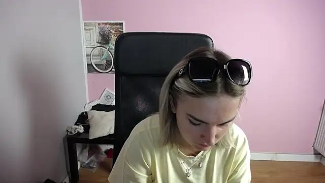 viktoria lovely online show from July 2026 08:06:01 AM